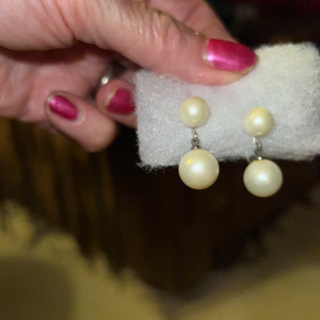 Marvella Faux Pearl Clip On Dangle Earrings Vintage 20$